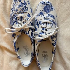 Keds‎ Floral Canvas Champion Sneakers in Blue and White NWOT Talbots Exclusive